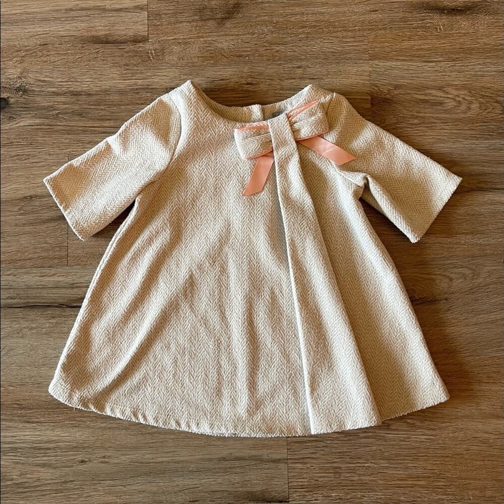 Tahari Baby Cream Colored Dress with Bow Size 4T